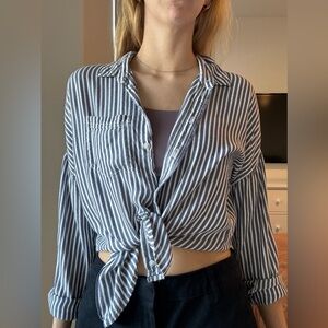 American Eagle Outfitters White and Blue Tie Front Button Down Shirt